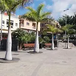 Apto Isa: Amplio Y Acogedor Apto De 75m Con Terraza, Aire Acondicionado Y Parking Gratuito *