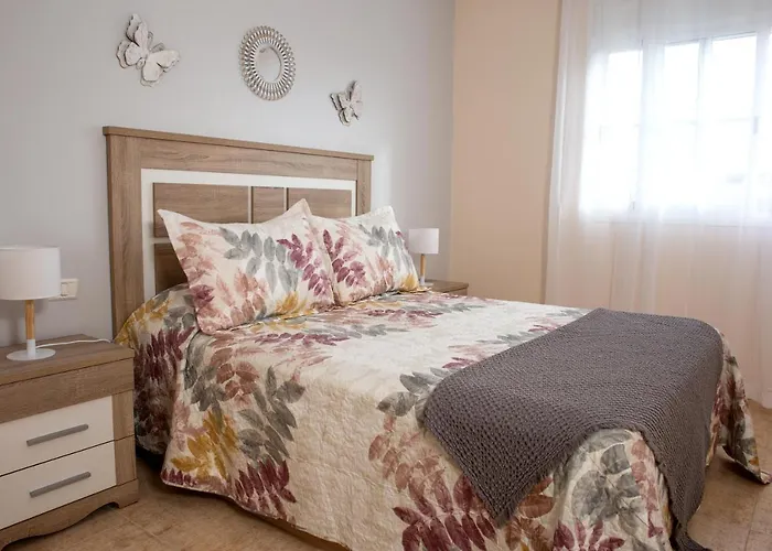 Apto Isa: Amplio Y Acogedor Apto De 75m Con Terraza, Aire Acondicionado Y Parking Gratuito Appartement Los Abrigos